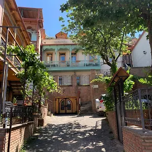https://angel-old-town-hotel.alltbilisihotels.com
